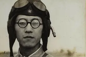 图说侵华日军陆军的单兵装备：军衔及标志图片