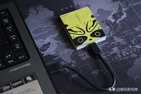 更小、更快、更好看，还能在手机上用，移动硬盘都这么牛了吗图片