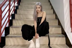 BLACKPINK朴彩英，穿这个裤子也太帅了图片