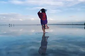 嫁给邻居富二代，青梅竹马太甜啦图片