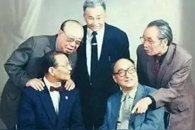 夜读 | 他演了一辈子坏蛋，做了一辈子好人图片
