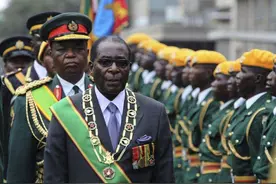 津巴布韦:买一次白菜都需要100万亿，可以说穷的只剩下钱！图片