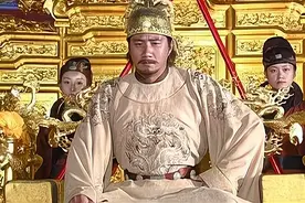 徐达醉后被朱元璋抬上龙床，他醒后的机智举动，救了他一命图片