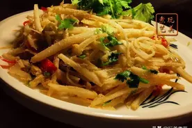 鱼籽“万马奔腾”牢牢锁住“丝丝入扣”的藕丝，鲜香又脆口图片