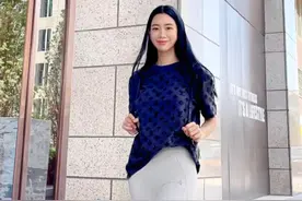“韩国第一性感美女”再穿无痕裤，看她公开腿型后，我立马沉默了图片