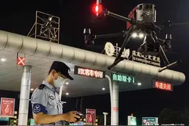 江苏南通:我是蓝鹰！准备就绪！等待起飞！图片