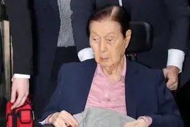 他白手起家赚了千亿，95岁高龄迎来牢狱之灾，法院公然叫嚣法官图片