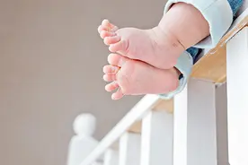 宝宝意外跌落，2个地方易被忽略图片