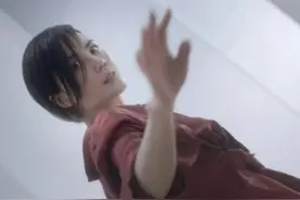 天后王菲近照曝光，51岁暴瘦出锥子脸，皮肤紧致嫩过18少女？图片