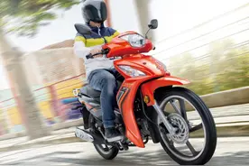 不到7千，豪爵省油代步弯梁车，配UH电喷发动机，大货架很实用图片