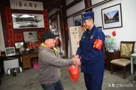 情满拗九，温暖“粥”到——三坊七巷消防救援站联合社区志愿者为老年人送上爱心粥图片