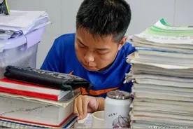 河南考生高考接近700分，却无缘清北，无奈直言：选择上浙大图片