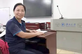 49岁宿管阿姨考研一次成功，坚持背单词700多天，逐梦路上永不晚图片