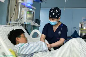 不问昼夜 守护生命——ICU里的白衣天使图片