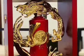 茅台建国70周年酒价“高位截瘫”：一个朋友圈毁掉的百万茅台酒图片
