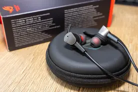 LSR发声单元+ANC主动降噪，体验ROG降临2 RGB版入耳式游戏耳机图片