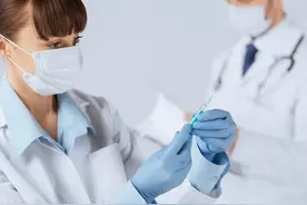 HPV疫苗安全吗？所有人都需要注射吗？二价就行吗？医生给您答案图片