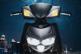 建设雅马哈发布赛鹰豪华版，升级LED大灯液晶仪表图片