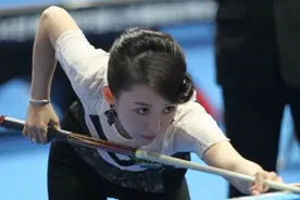 “九球天后”潘晓婷最新自拍照，38岁仍美若少女，你认得出来吗？图片