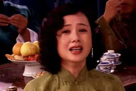 《大宅门》：嫁给相片的白玉婷，晚景凄凉，但她一点也不值得同情图片