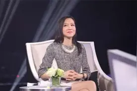 ​上高中时父亲就给她买好了房子，55岁却依然没有结婚图片