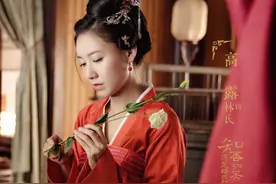 高露：曾被苏有朋追求三年却低调嫁给圈外人，演反派也不招人恨图片