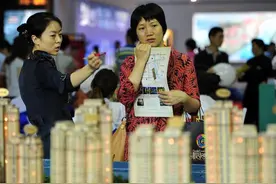 售楼处是如何通过“小心机”，控制购房者的？听下售楼小姐怎么说图片