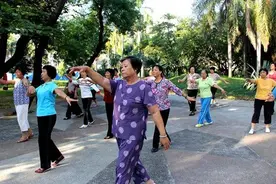 夫妻每月退休金共4600元，还有15万存款和一套房，这算什么水平？图片