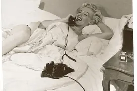 让人欲罢不能的神级广告，我买还不行吗，银行卡你拿去图片