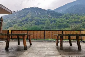 山东880年前的石头村，隐于大山深处，环境似世外桃源图片