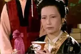王夫人在怡红院安插的奸细究竟是谁？读懂这个丫鬟的名字就知道了图片