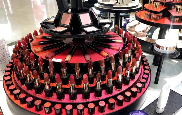 椹笂杩囨湡鐨勫寲濡嗗搧锛岀敤浜嗕細鐑傝劯鍚? onerror=