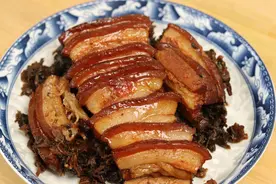 做扣肉时，牢记“2不放7窍门”，蒸出的扣肉肥而不腻，软烂入味图片