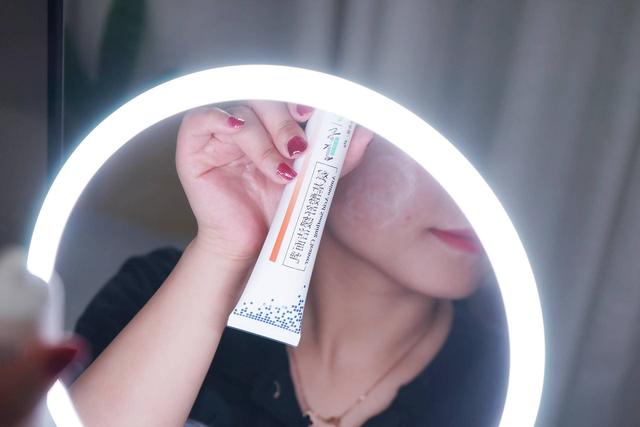 鏌斿拰娲侀潰绁涚棙锛岃幈鑲や紭鑸掔紦姘ㄥ熀閰告磥闈钩銆佺鐥樿啅浣撻獙