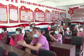 家乡父老围观巩立姣夺冠时刻，为她感到骄傲图片