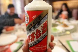 喝茅台要配矿泉水？了解这4点原因，让你的茅台好喝又健康！图片