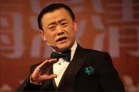 宁抛弃日本丈夫也要再嫁周立波，却两度被抛弃，前妻张洁怎么样了图片