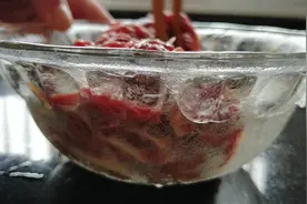 天冷最适合做的一道懒人菜，简单营养，8分钟出锅，孩子很喜欢！视频封面