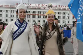 蒙古国的人口为什么比我国内蒙古自治区少得多图片