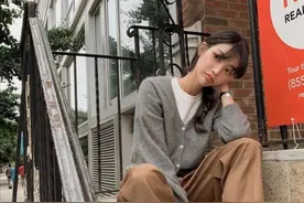 今秋穿针织开衫+阔腿裤，中年女性穿太合适图片
