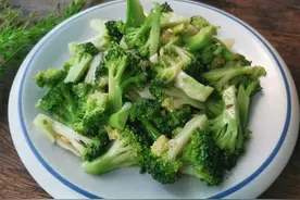 节日期间，大鱼大肉吃的多，分享11道家常小菜，帮助清除体内垃圾图片