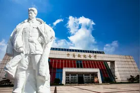 【党史学习教育】江西弋阳：县公安局开展“学党史、颂党恩、跟党走”书画、摄影比赛图片