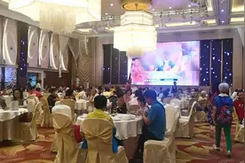 荔湾阿婆活动轨迹火了，广州早茶有这么好喝吗图片