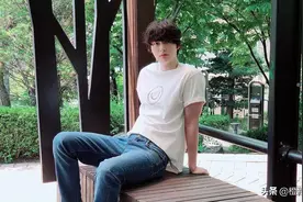离婚4个月晒近照　安宰贤消瘦模样惹粉丝心疼图片