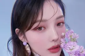 美妆博主pony大神近期自拍美照/ins账号推荐图片