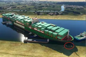 那艘堵在苏伊士运河的轮船，已经被做成了不止一款游戏图片