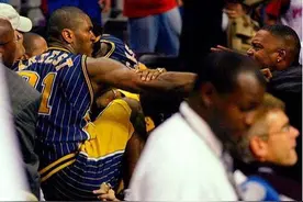 真情流露！时隔多年再谈奥本山打架事件，阿泰直言后悔愿时光倒流图片