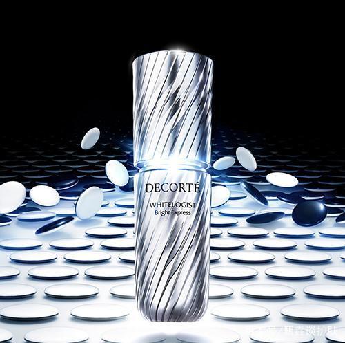 毛囊角化黑斑病图片