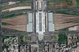 航拍高铁G598次（上海虹桥-汉口）各车站，途经南京、合肥图片