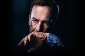 别惹中年人，哪怕小人物，2021年奇葩动作电影《Nobody》图片